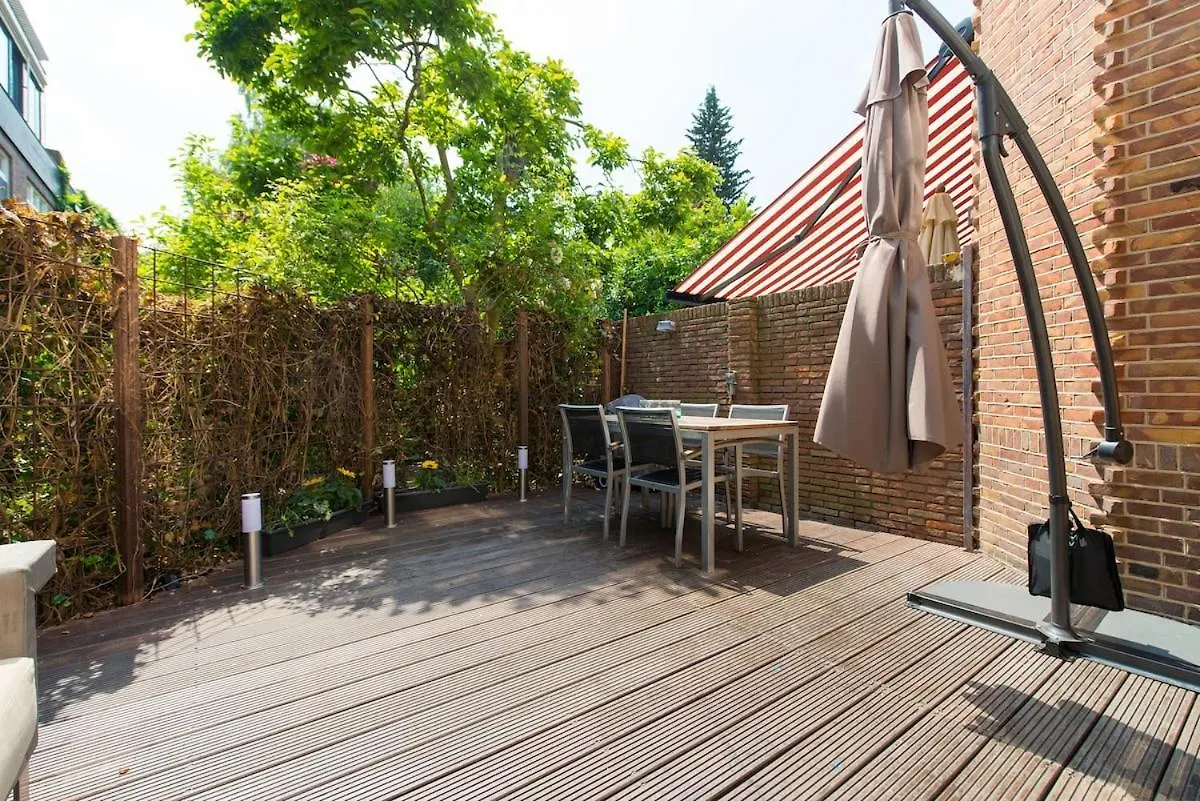 Spacious Familyhouse With Garden In Amsterdam Zuid 0*,  Netherlands